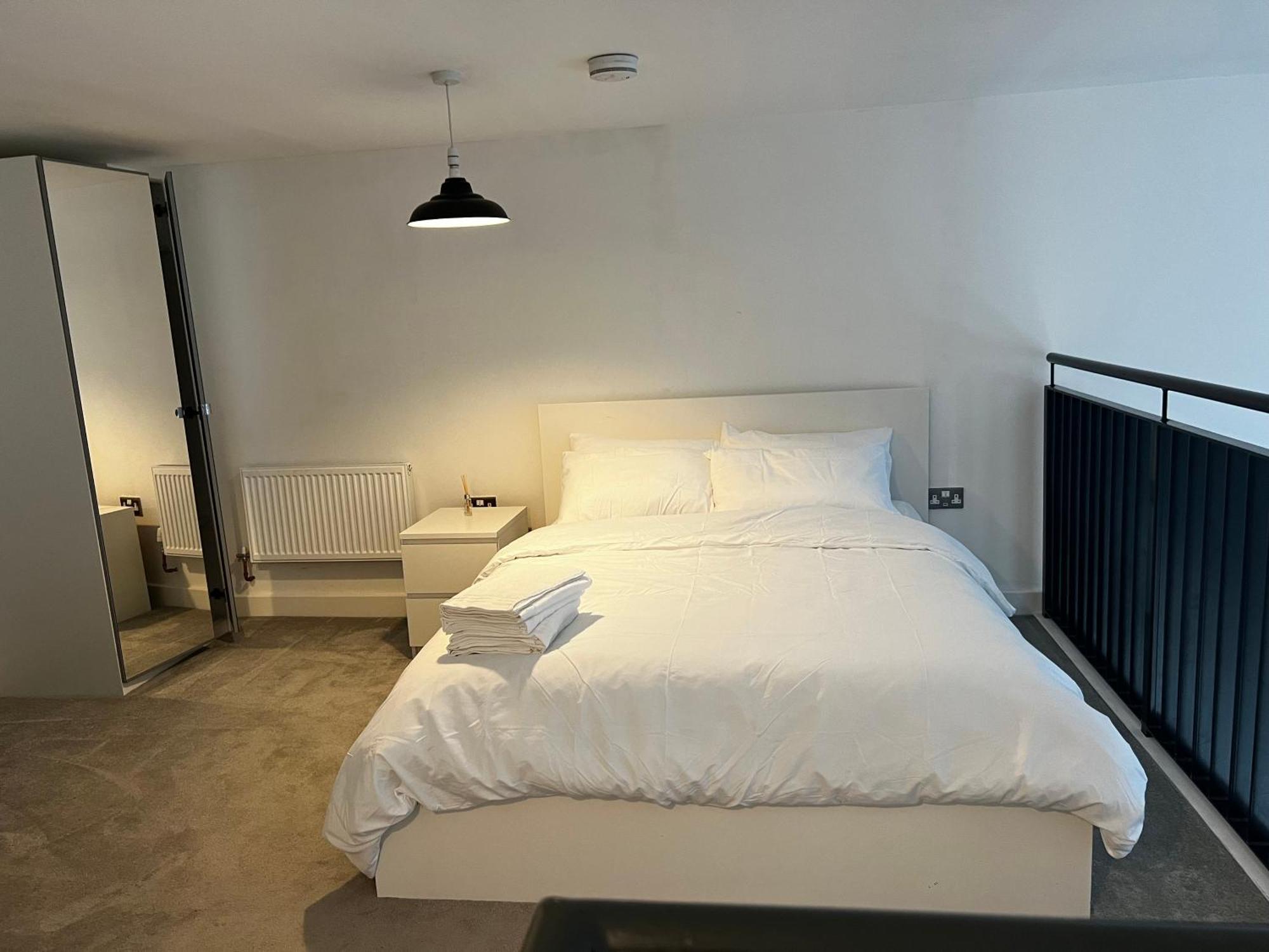 Luxurious 1-Bedroom With Parking Birmingham Eksteriør billede